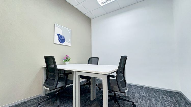 Regus The Rice Tower - Office Space แบบส่วนตัวสำหรับ 2 คน ที่ Regus The Rice Tower รูปที่ 3