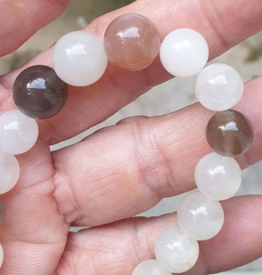 กำไลข้อมือหินมงคลมูนสโตน รูปที่ 6