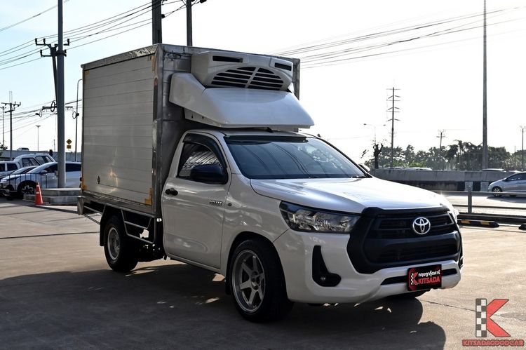Toyota Hilux Revo 2015 2.4 J Pickup ดีเซล ไม่ติดแก๊ส เกียร์ธรรมดา ขาว