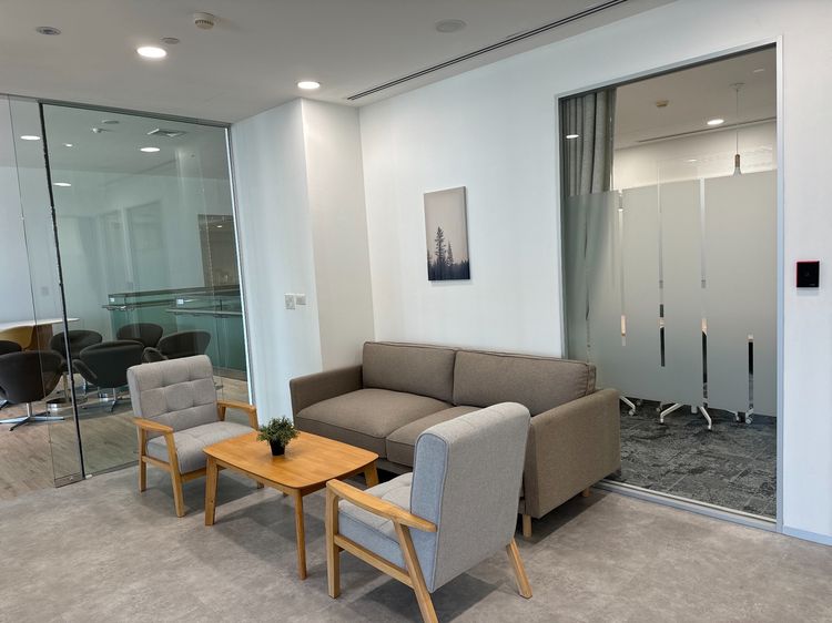 Regus Central Tower - Office Space แบบส่วนตัวสำหรับ 10 คน ที่ Regus Central Tower รูปที่ 3