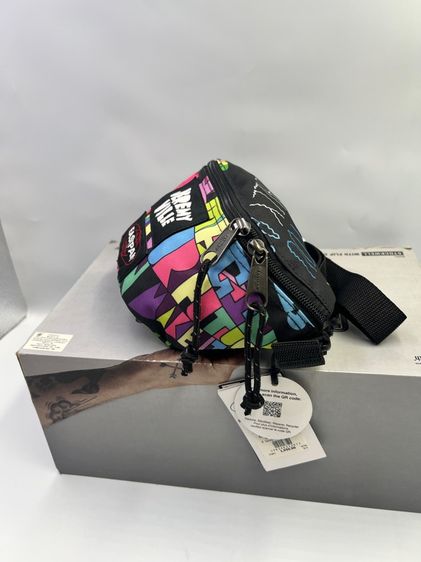 กระเป๋าคาดอก EASTPAK รุ่น SPRINGER JeremyvillePrint  รูปที่ 3