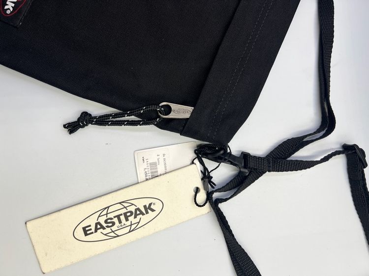 กระเป๋าสะพายไหล่ EASTPAK รุ่น LUX Shoulder Bag  รูปที่ 9