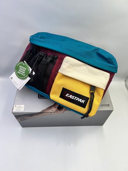 ไม่ระบุ หลากสี โพลีเอสเตอร์ กระเป๋าคาดเอว EASTPAK รุ่น Versity Waist-Varsity Blocking