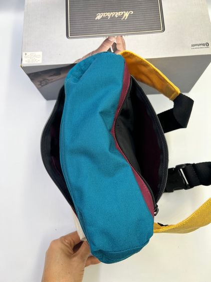 กระเป๋าคาดเอว EASTPAK รุ่น Versity Waist-Varsity Blocking รูปที่ 7