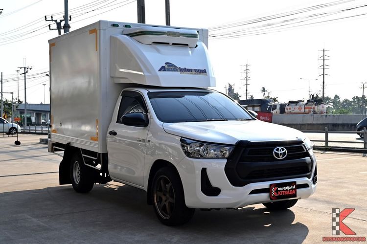Toyota Hilux Revo 2022 2.4 Entry Pickup ดีเซล ไม่ติดแก๊ส เกียร์ธรรมดา ขาว