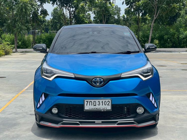 Toyota C-HR 2018 1.8 HV Hi Utility-car ไฮบริด เกียร์อัตโนมัติ น้ำเงิน รูปที่ 2