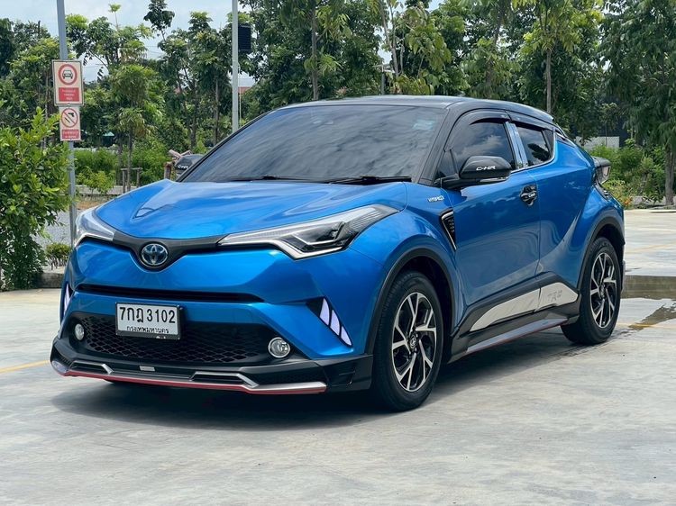 Toyota C-HR 2018 1.8 HV Hi Utility-car ไฮบริด เกียร์อัตโนมัติ น้ำเงิน
