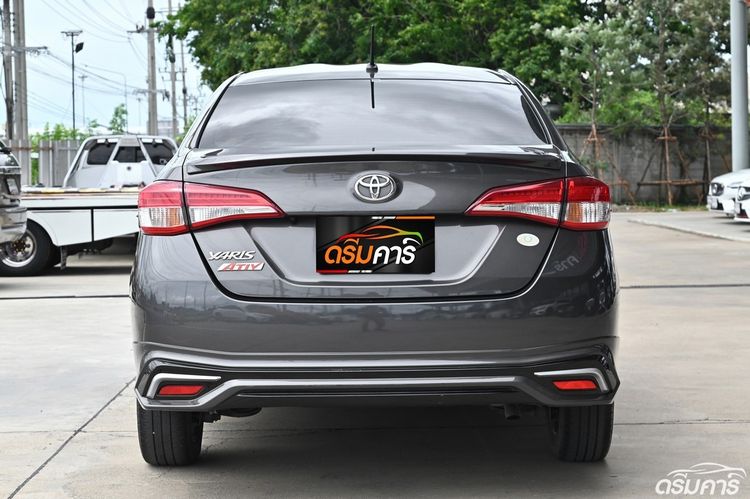 Toyota Yaris ATIV 2022 1.2 Sport Sedan เบนซิน ไม่ติดแก๊ส เกียร์อัตโนมัติ เทา รูปที่ 4