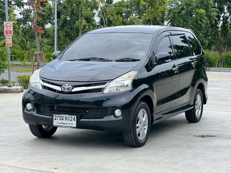 รถ Toyota Avanza 1.5 G สี ดำ