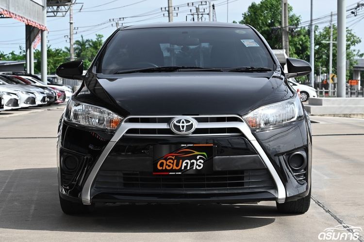 Toyota Yaris 2017 1.2 E Utility-car เบนซิน ไม่ติดแก๊ส เกียร์อัตโนมัติ ดำ รูปที่ 2