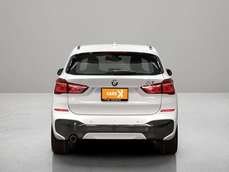 BMW X1 2017 2.0 sDrive18d M Sport Sedan ดีเซล ไม่ติดแก๊ส เกียร์อัตโนมัติ ขาว รูปที่ 4