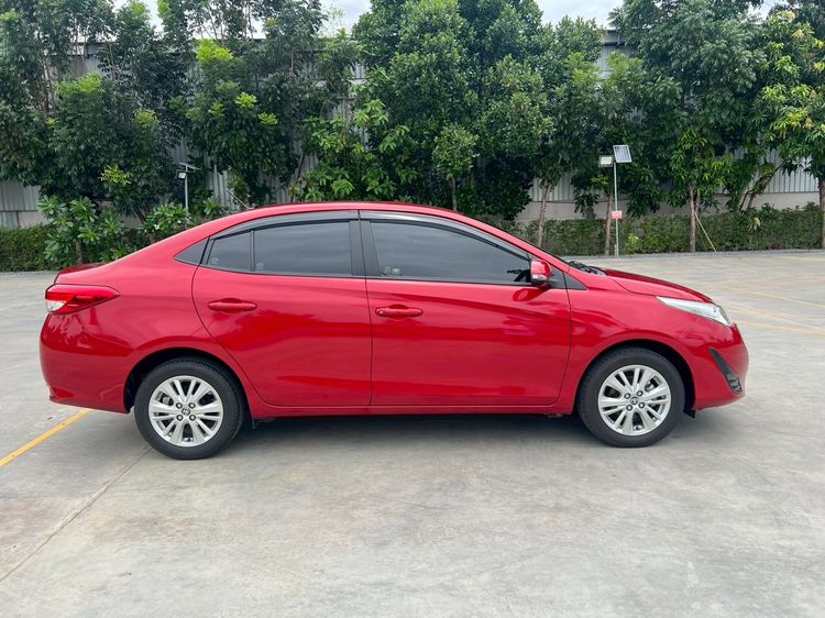 Toyota Yaris ATIV 2017 1.2 E Sedan เบนซิน เกียร์อัตโนมัติ แดง รูปที่ 4