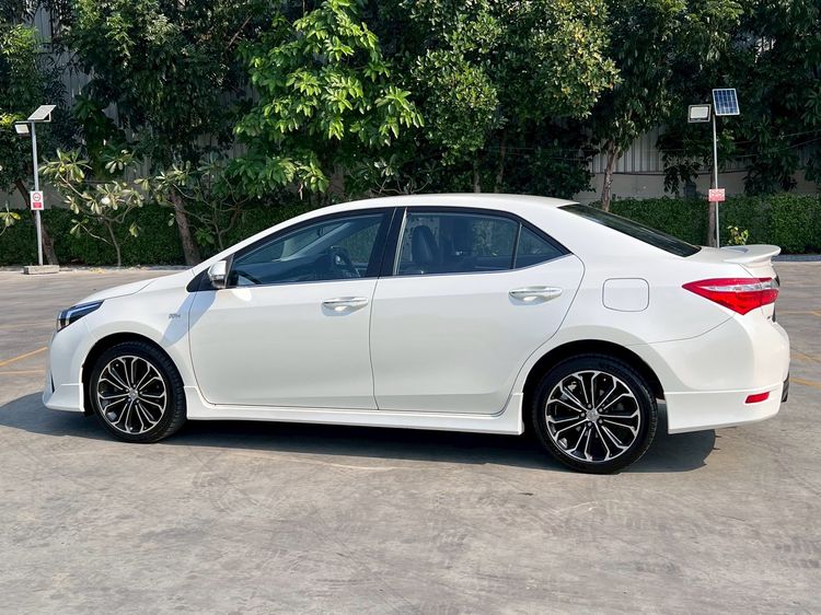 Toyota Altis 2015 1.8 Esport Sedan เบนซิน เกียร์อัตโนมัติ ขาว รูปที่ 4