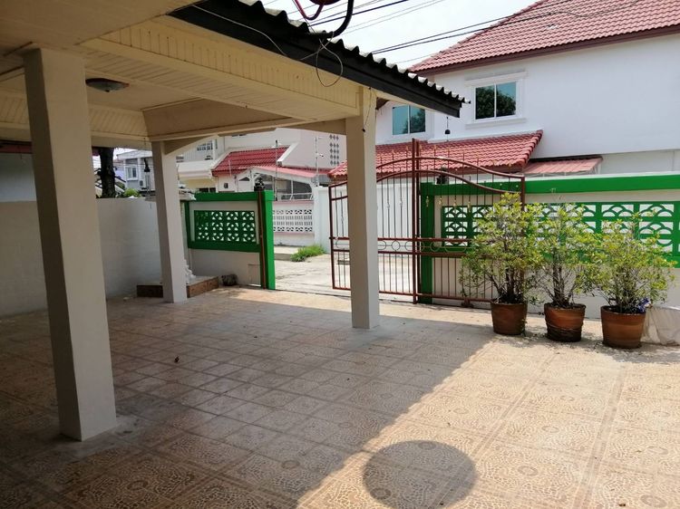 ไม่มี 2010 ให้เช่าบ้านเดียวชั้นเดียว อยู่ที่ ม.เคหะธานี4 ถ.ราษฎร์พัฒนา ซ.มิสทีน  รูปที่ 3