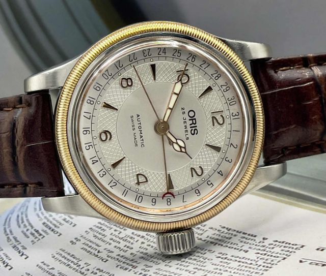 เงิน Vintage Oris Big Crown Pointer Date King Size โอริส บิ๊กคราวน์ 754-7543 Auto made swiss สภาพดีมาก เดินปรกติตรง วันที่ก้ามปู 40-44มม.ตัวใหญ่