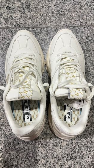 รองเท้า รูปที่ 2