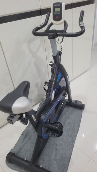 MERRIRA MSB01 Spin bike จักรยานมือสองสภาพดีไม่มีตำหนิ จานล้อหนัก12กิโลกรัม เบาะหนานั่งสบายเคลื่อนย้ายได้สะดวก เบาะปรับได้   รูปที่ 8