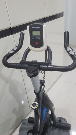 MERRIRA MSB01 Spin bike จักรยานมือสองสภาพดีไม่มีตำหนิ จานล้อหนัก12กิโลกรัม เบาะหนานั่งสบายเคลื่อนย้ายได้สะดวก เบาะปรับได้   รูปที่ 7