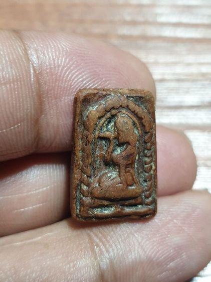 นางกวัก พิมพ์สี่เหลี่ยม ไม่ทราบวัดและปีที่ออก สภาพโดยรวมพระแท้ เก่า ได้อายุ รับประกันพระแท้ ได้พระตามรูปแน่นอน รูปที่ 9