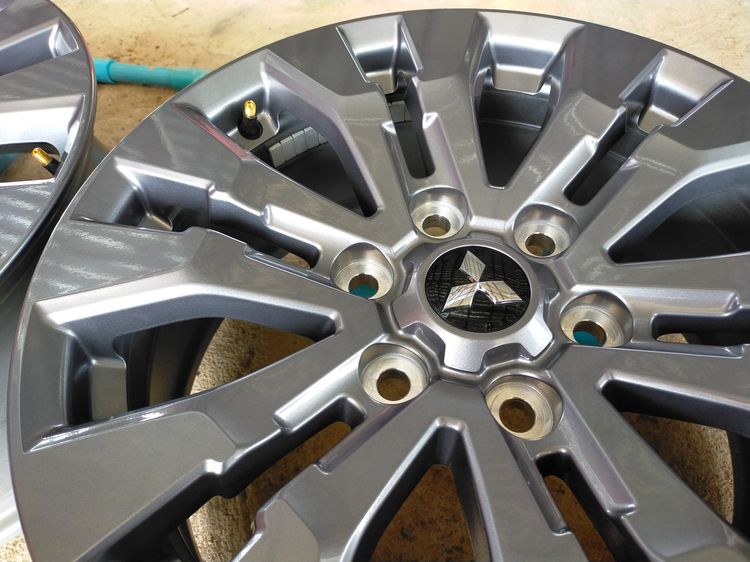 แม็กมิตซู ขอบ18กว้าง7.5 et46 สีเดิมโรงงาน ใส่ไทรทัน ปาเจ รูปที่ 6