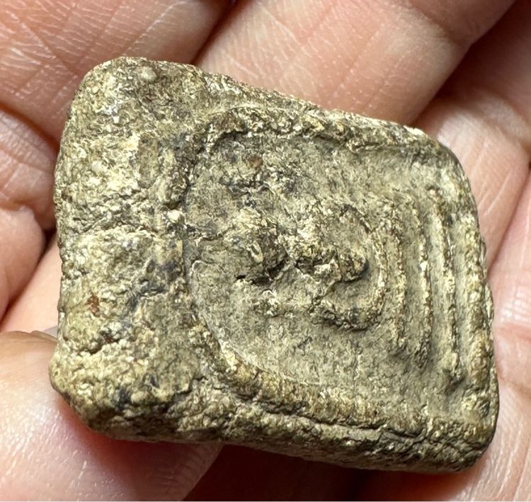 🙏พระสมเด็จเนื้อเก่าๆ🙏พระสมเด็จพิมพ์ใหญ่พระประธาน เนื้อเขียวชิ้นฝัก พิมพ์ดี องค์ละ 1550 รูปที่ 7