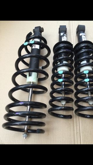 โช๊ค เดิม หน้า หลัง  Ford Everest. 2.2. ขับ 2  ปี 2015 ถึง 2017  รูปที่ 13