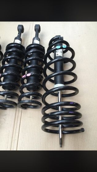 โช๊ค เดิม หน้า หลัง  Ford Everest. 2.2. ขับ 2  ปี 2015 ถึง 2017  รูปที่ 5