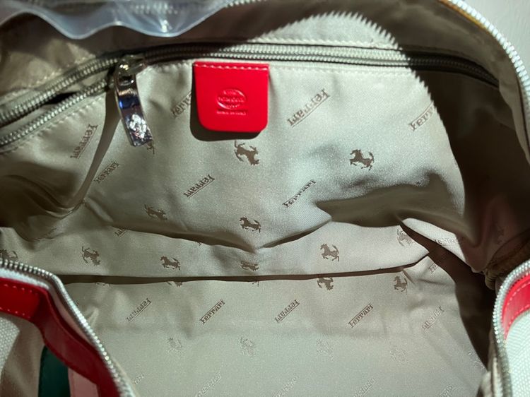 Ferrari MADE IN Italy Ferrari แท้ หนังแท้ ซิบYKK สวยมาก ไม่มีตำหนิ ราคา 15,000 บาท รูปที่ 4