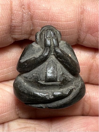 พระปิดตาเนื้อผงคลุกรัก ลอยองค์ ไม่ทราบที่ รูปที่ 9