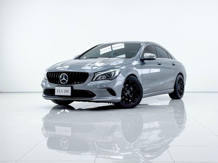 รถ Mercedes-Benz CLA-Class CLA200 สี เทา