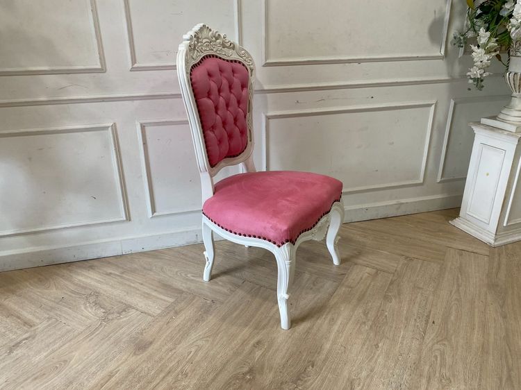 เก้าอี้ไม้หลุยส์ 1 ที่นั่ง เบาะผ้าดึงกระดุม สีชมพู รูปที่ 2