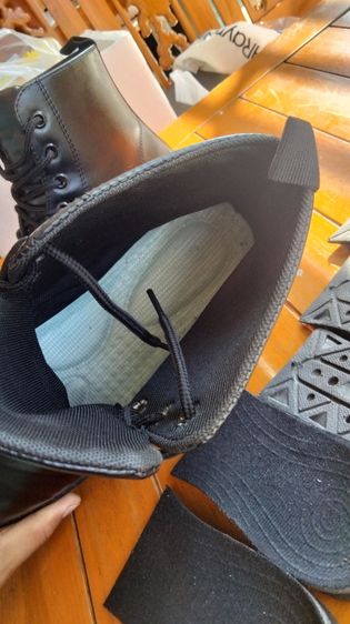 รองเท้าบูตลำลอง รูปที่ 9