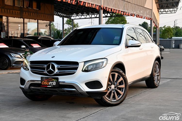 รถ Mercedes-Benz GLC-Class GLC250d สี ขาว
