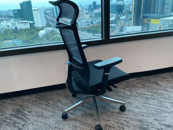 เก้าอี้สำนักงาน ขาเหล็ก เบาะผ้า พนักพิงตาข่าย ทรงสูง สีดำ ยี่ห้อ Modernform รูปที่ 4