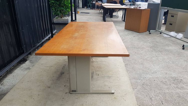 โต๊ะประชุม 8 ที่นั่ง ขาเหล็ก ท็อปไม้ สีน้ำตาล รูปที่ 5