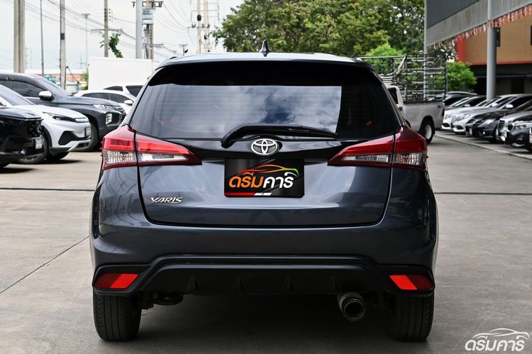 Toyota Yaris 2023 1.2 Sport Sedan เบนซิน ไม่ติดแก๊ส เกียร์อัตโนมัติ เทา รูปที่ 4