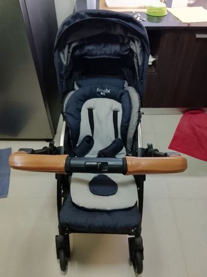 ขายรถเข็นเด็กสภาพใหม่มือสอง