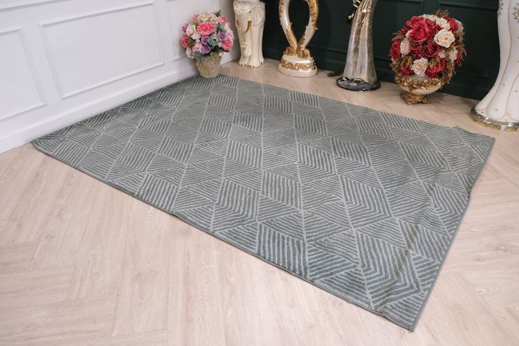 พรมปูพื้น พรมขน สำหรับห้องนั่งเล่น สีเทา ลายสามเหลี่ยม รูปที่ 2