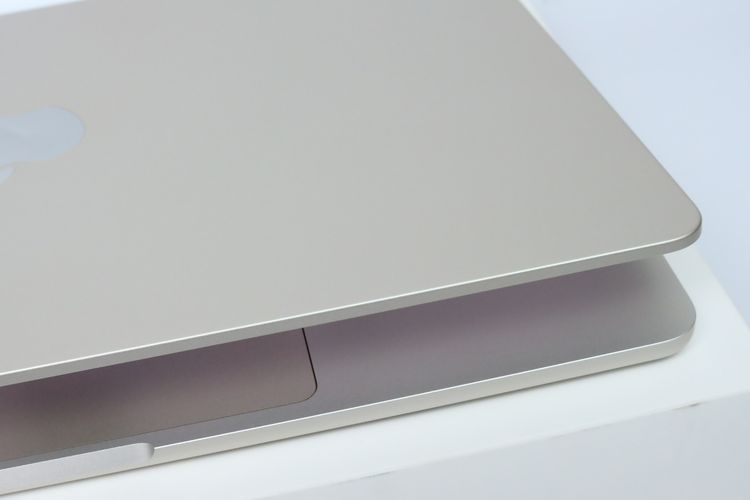 MacBook Air 13" M3 16.256GB (Starlight) - ID25120105 รูปที่ 6