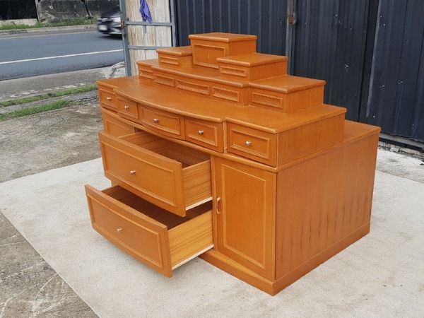 ชุดโต๊ะหมู่บูชา หมู่ 5 พร้อมตู้ลิ้นชัก  รูปที่ 8