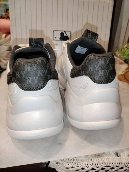 รองเท้าแบรดแท้ รูปที่ 12