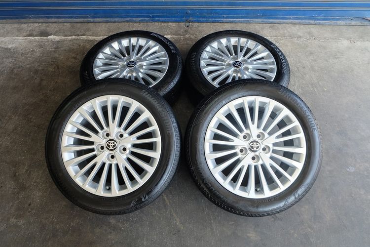 🐧 Camry ACV80 17 นิ้ว + ยาง Bridgestone T005A 215 55-17  ปี23x3 เส้น  ปี24x1 เส้น   