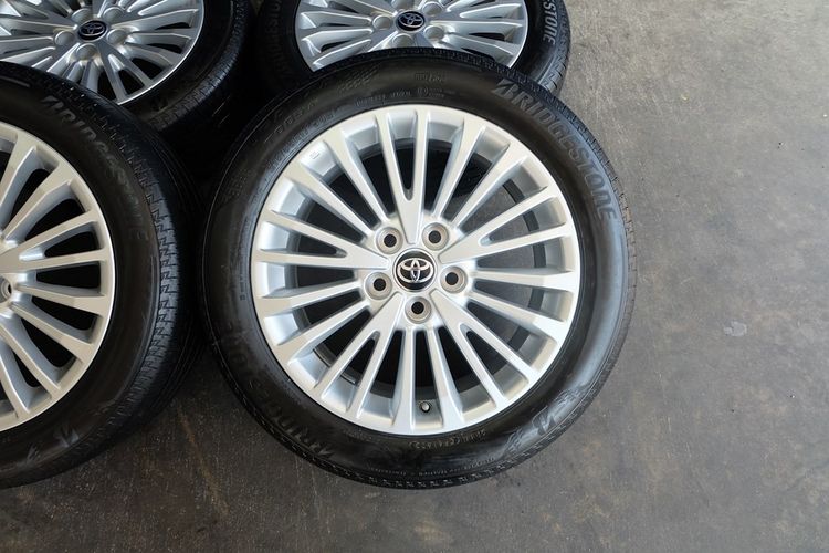 🐧 Camry ACV80 17 นิ้ว + ยาง Bridgestone T005A 215 55-17  ปี23x3 เส้น  ปี24x1 เส้น    รูปที่ 2