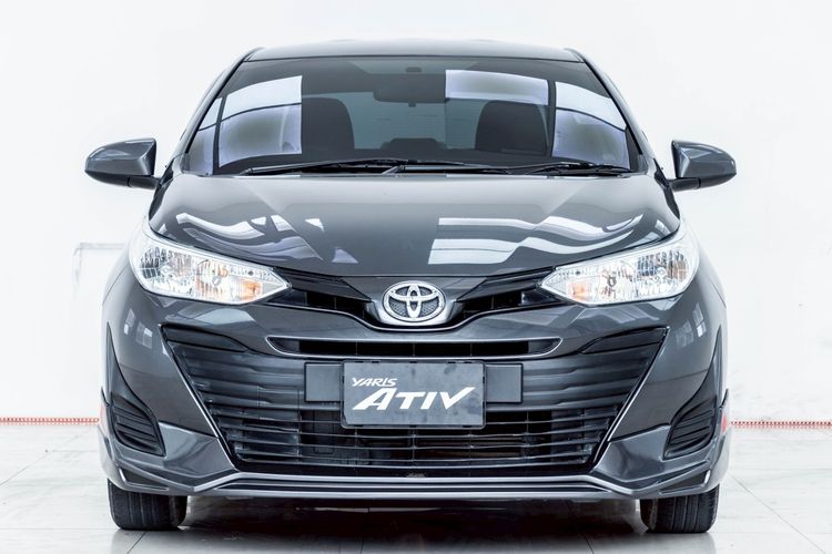 Toyota Yaris ATIV 2020 1.2 J Sedan เบนซิน ไม่ติดแก๊ส เกียร์อัตโนมัติ เทา รูปที่ 4