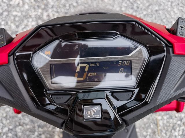 อยู่ตรงข้ามห้างเซ็นทรัลชลบุรี รถใหม่Honda click160i ABS  รูปที่ 7