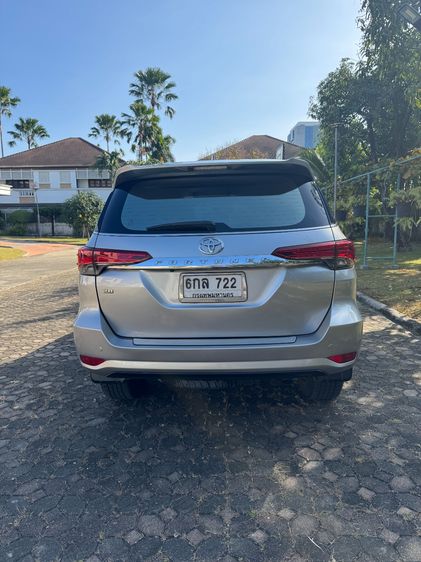 Toyota Fortuner 2016 2.8 V Utility-car ดีเซล เกียร์อัตโนมัติ บรอนซ์ทอง รูปที่ 2