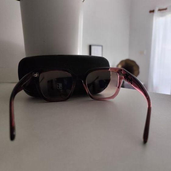 แว่นกันแดด COACH มือสองขายตามสภาพก่อนตัดสินใจสั่งกรุณาอ่านรายระเอียด รูปที่ 4