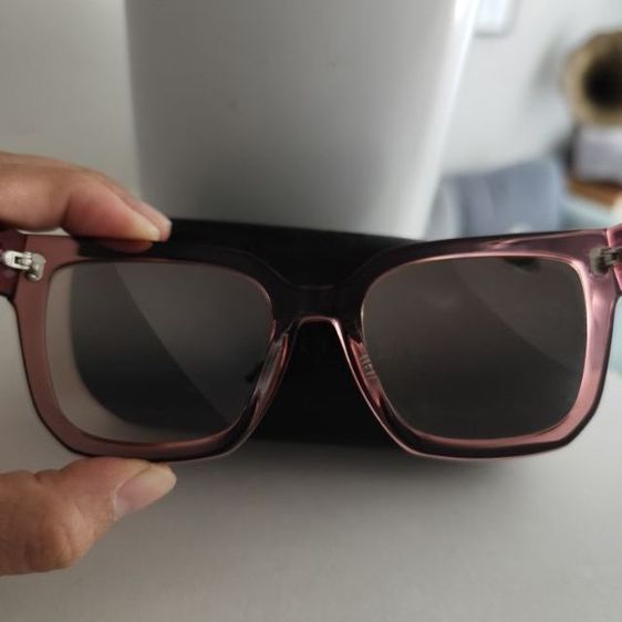 แว่นกันแดด COACH มือสองขายตามสภาพก่อนตัดสินใจสั่งกรุณาอ่านรายระเอียด รูปที่ 9