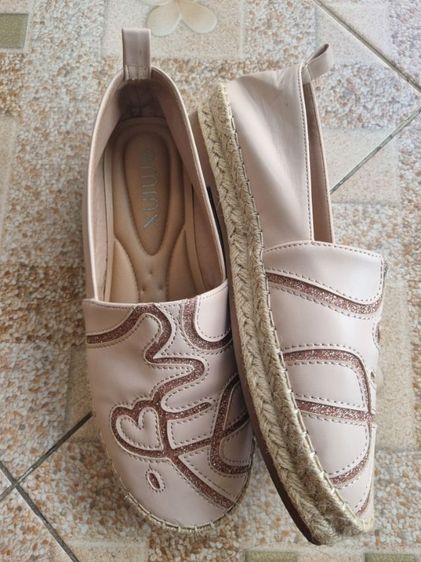 รองเท้าminx สีชมพู เบอร์41 รูปที่ 2