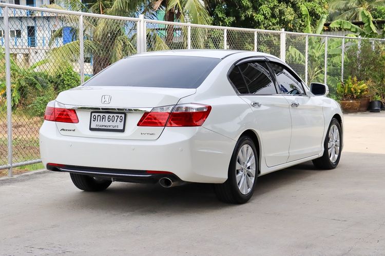Honda Accord 2013 2.0 EL Sedan เบนซิน ไม่ติดแก๊ส เกียร์อัตโนมัติ ขาว รูปที่ 4